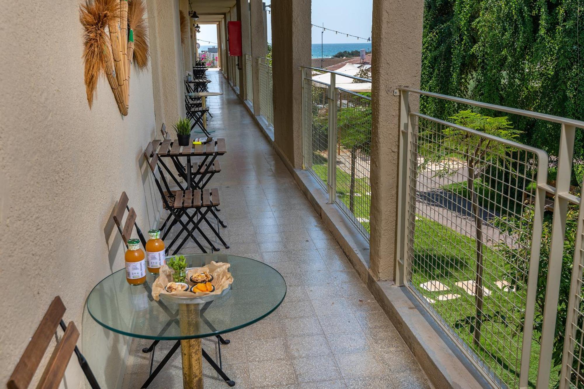 Alaya Poleg Hotel Netanya Exterior photo