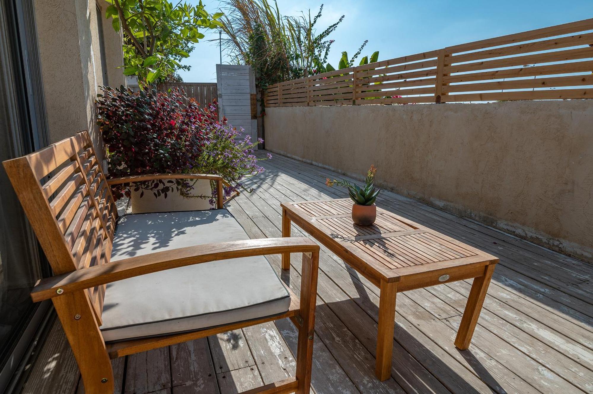 Alaya Poleg Hotel Netanya Exterior photo